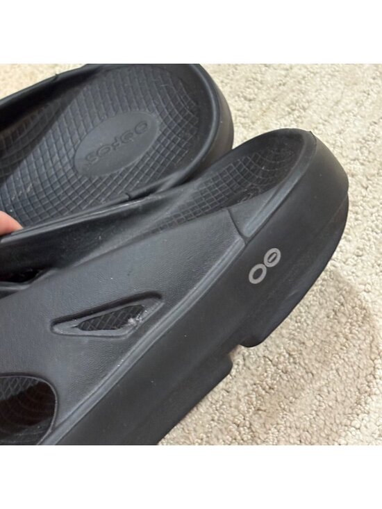 OOFOS OOriginal Black Recovery Flip Flops Size M10/W12 EU 43 main image 4